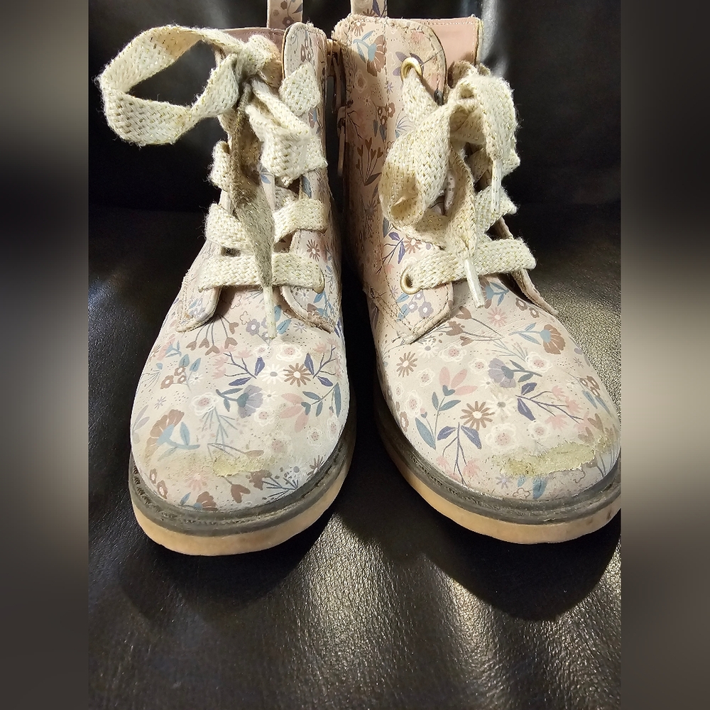 Cat and Jack's Girls Pink Floral Boots size 10 - Picture 7 of 12